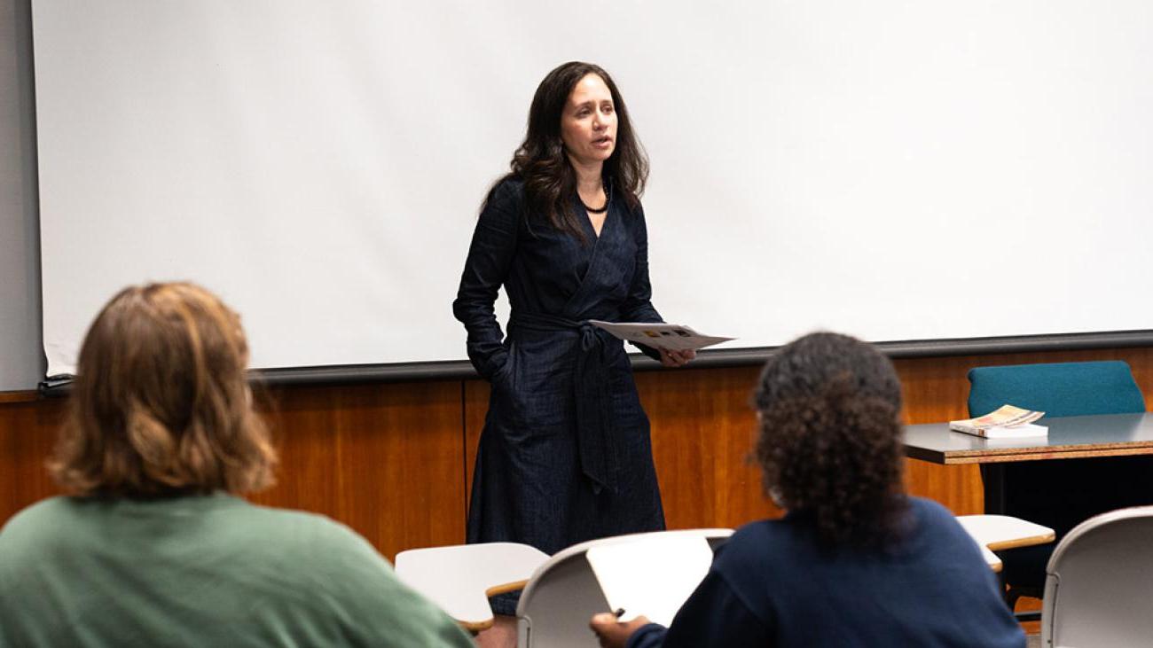 Cristina Bejarano Teaching